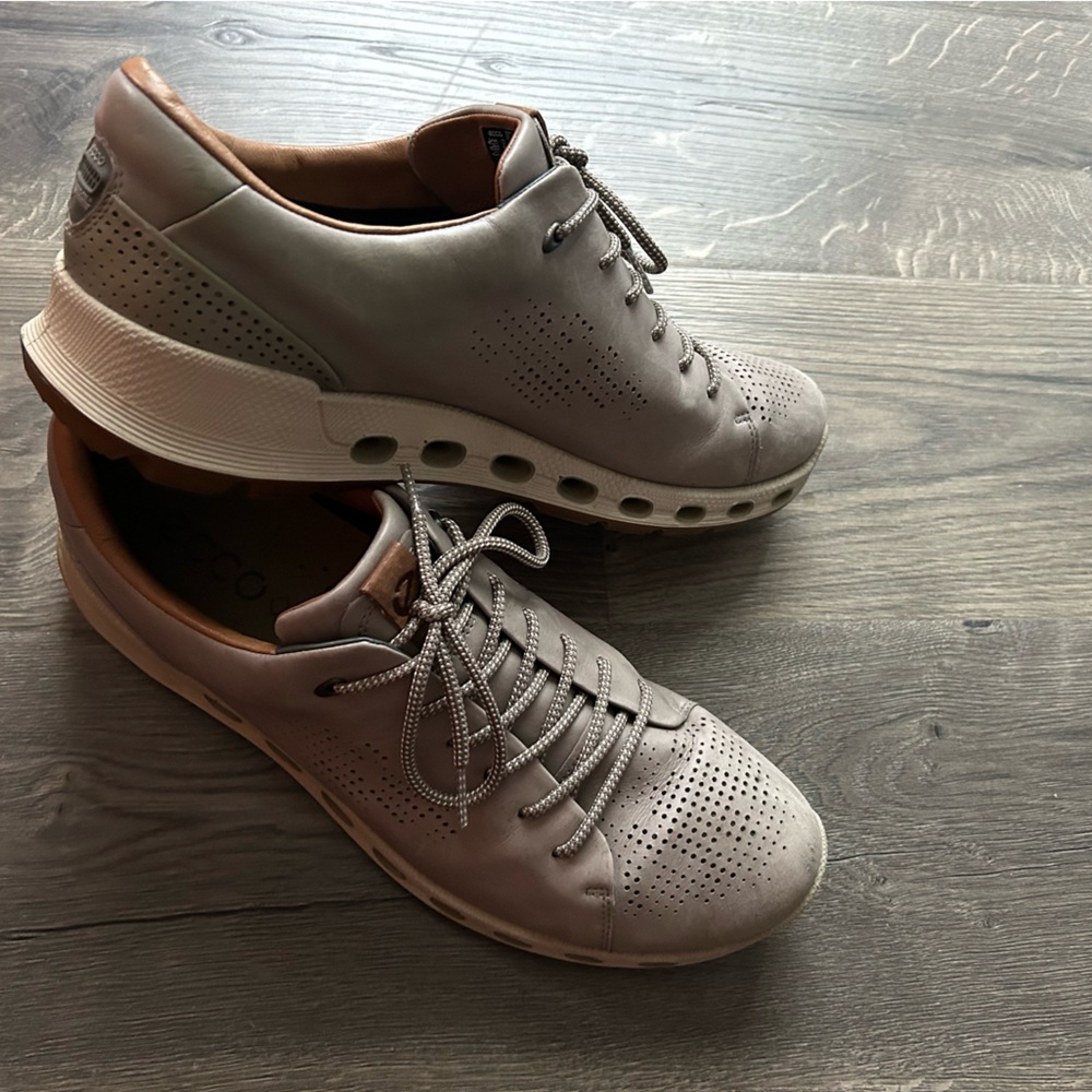 ECCO Men's Taupe Leather Sneakers